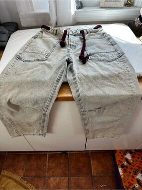 We The Free moxie barrel jeans Blue Acid Wash Jeans Burgundy rope belt